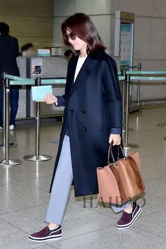 韩国女明星街拍:冬日型不型?主要看气质!