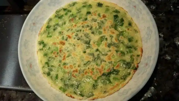 鸡蛋韭菜饼怎么做_鸡蛋韭菜饼的做法_豆果美食