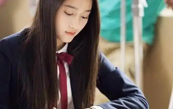 原创关晓彤董力合作太养眼鹿晗遭调侃京圈公主追求短平快地位不保