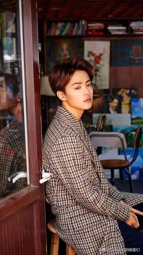 朱一龙在高中时期就被广泛