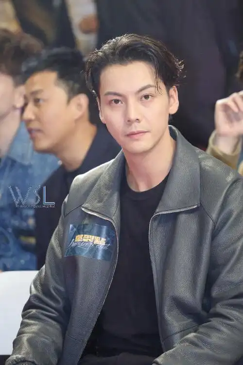 陈伟霆超话@william威廉陈伟霆#陈伟霆电影爆裂点#電影《爆裂點》香港