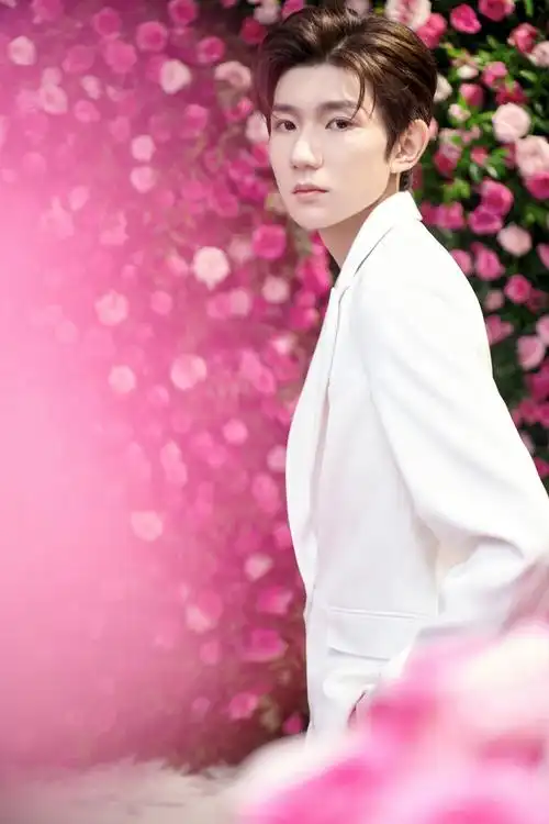 王源好会说!参加活动全程控场比主持人还主持人!