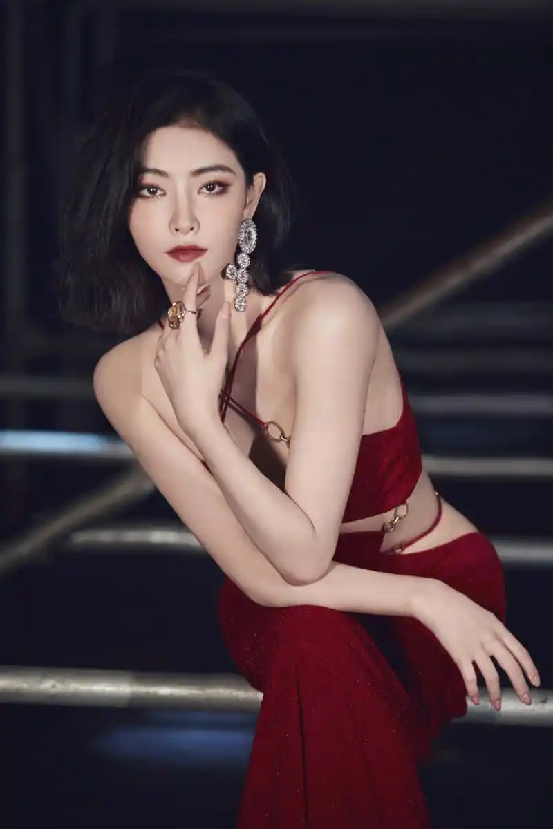 许佳琪生日十八宫格写真 ～嘿嘿00   祝kiki生日快乐90 #许佳琪