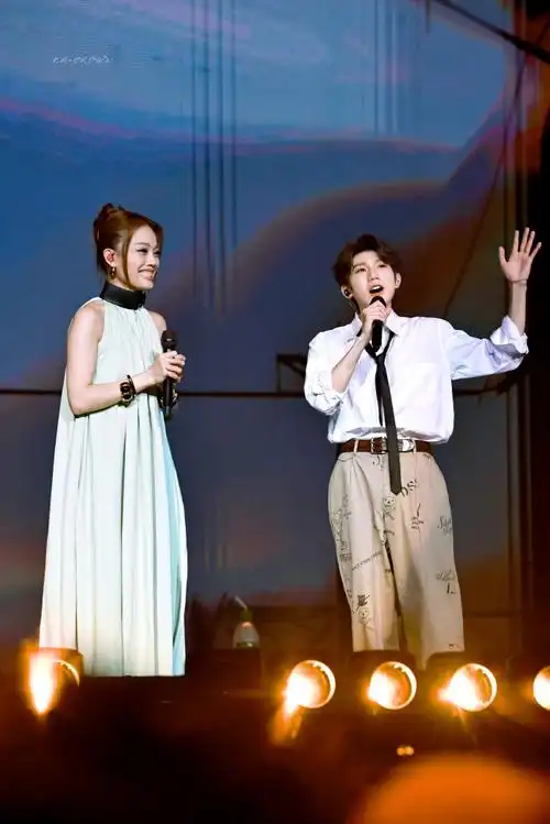 婚纱 婚纱照 690_1034 竖版 竖屏