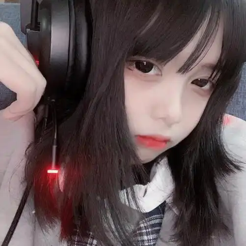 我爱你如果加上一个期限的话那肯定是七秒毕竟我只是你的一条鱼