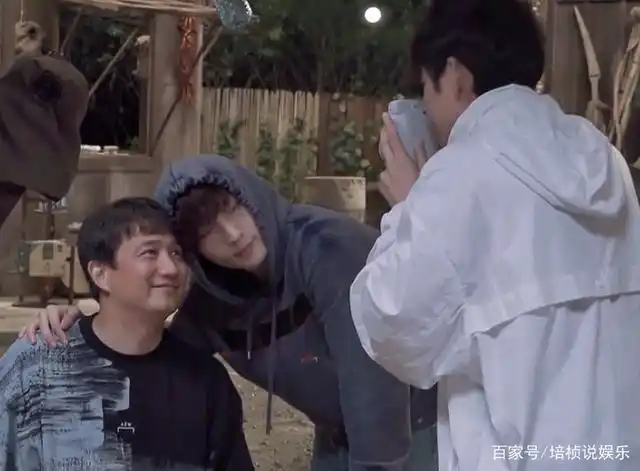 黄磊张艺兴互相感谢,虽是师徒也是挚友,娱乐圈难得可贵的感情