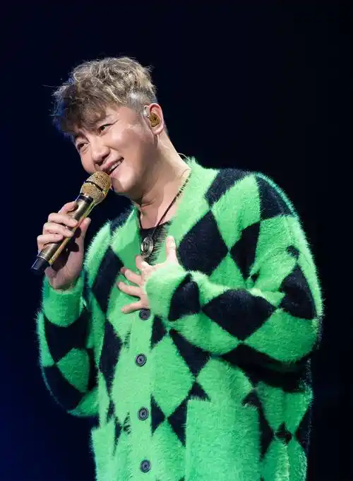 关喆线上音乐会6天火力全开 不惧挑战开启音乐直播新体验_平台_演唱会