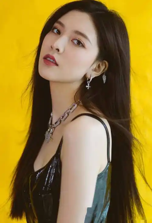 窦靖童宋妍霏被拍亲密牵手,原来一切早有预兆