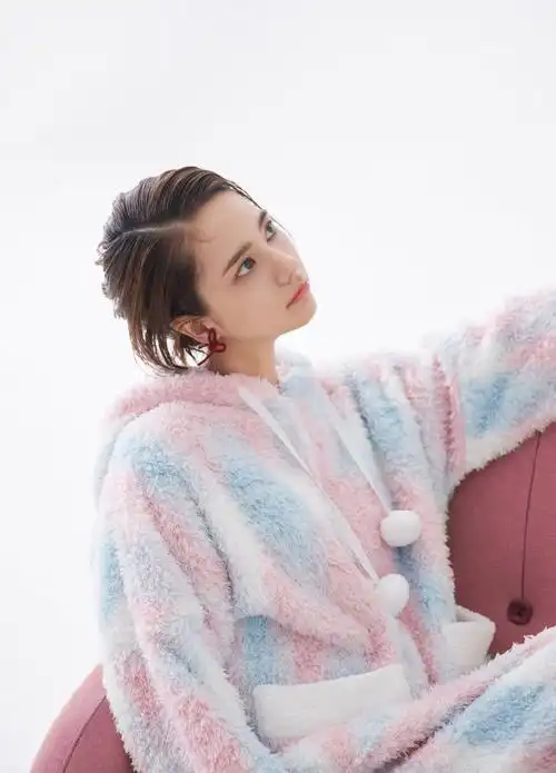 姜珮瑶甜美俏皮写真图片13