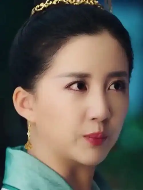 《长相思》中的白衣美人:陈欣予的美艳与故事