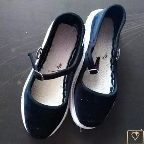 云南女式千层底纯手工布鞋一字带扣学生透气帆布鞋