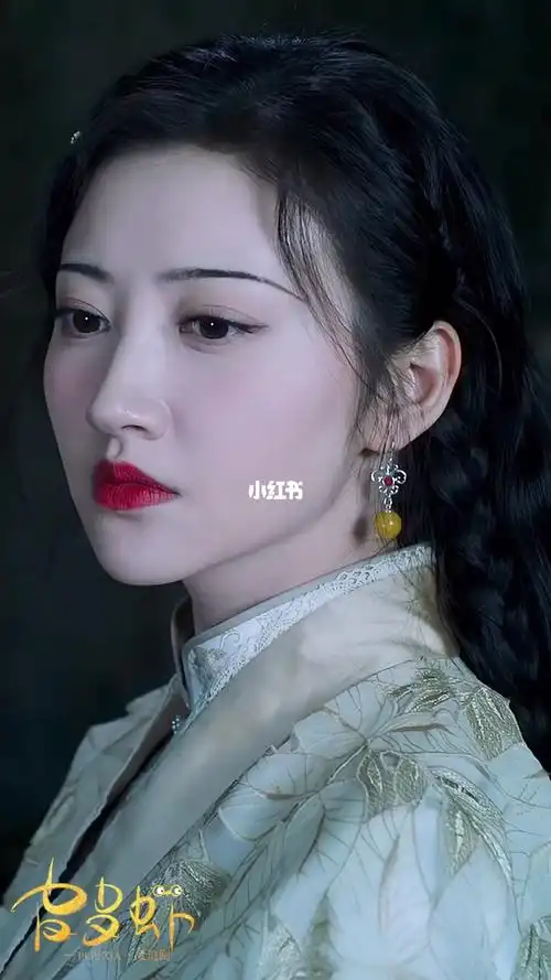 景甜造型大赏司藤的这套衣服我都没剪过