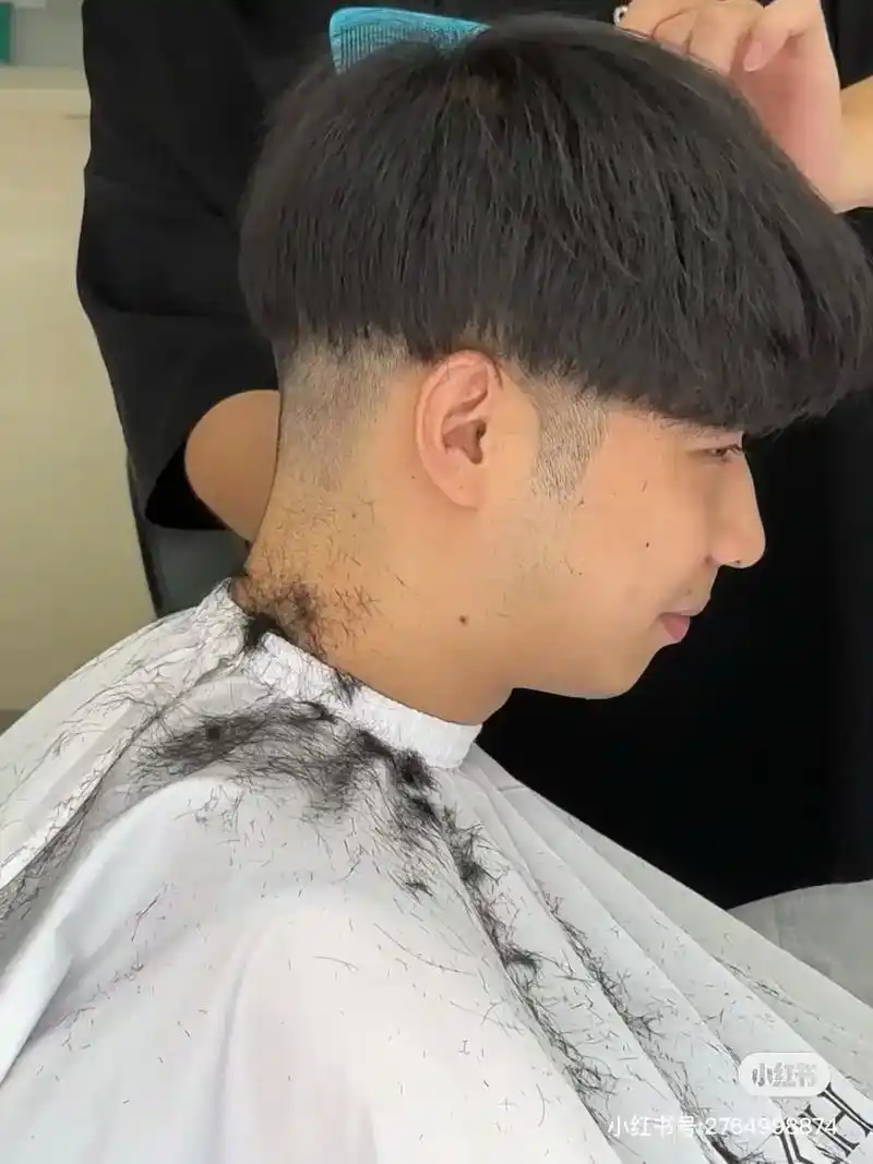 韩式微分被剪成锅盖的兄弟看过来! 身为一个 - 抖音