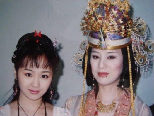 回顾无儿无女的李建群与导演同居27年不结婚临终后悔让人心疼