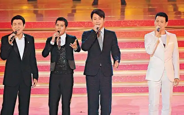当年的香港四小天王,与公司闹翻失去工作,后来混得不如群演?