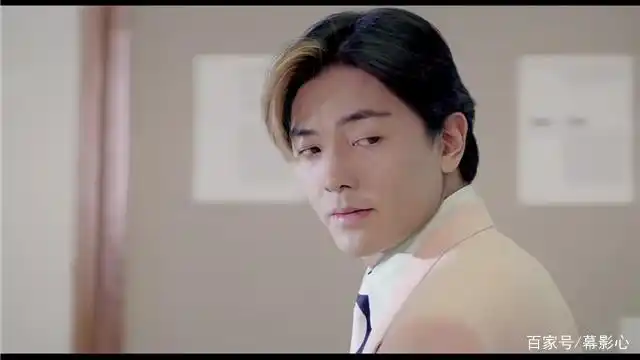 《超级学校霸王》里的郑伊健