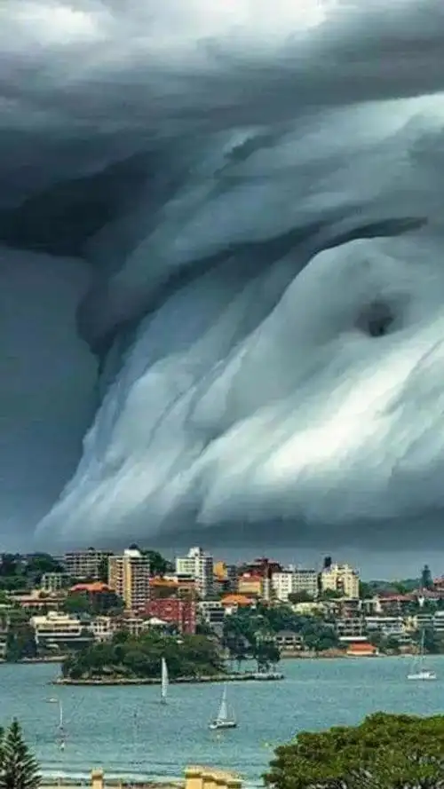 十大恐怖海市蜃楼图片目前已找到原型的海市蜃楼