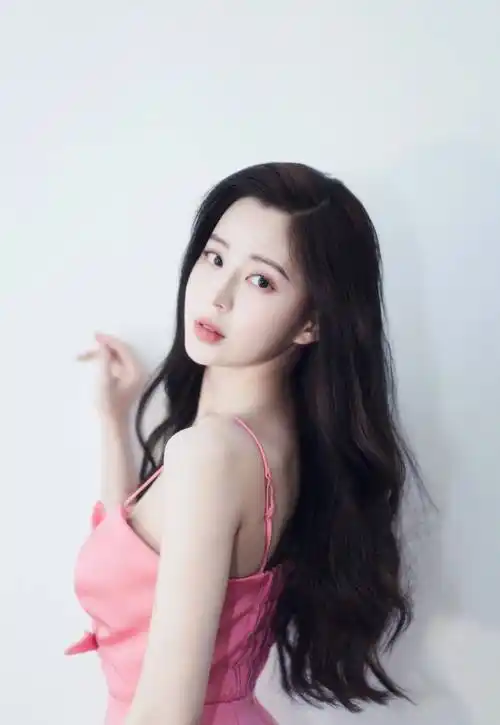 温心出道10年,曾和汤臣一品大公子恋爱,官宣不到一年,就分手?