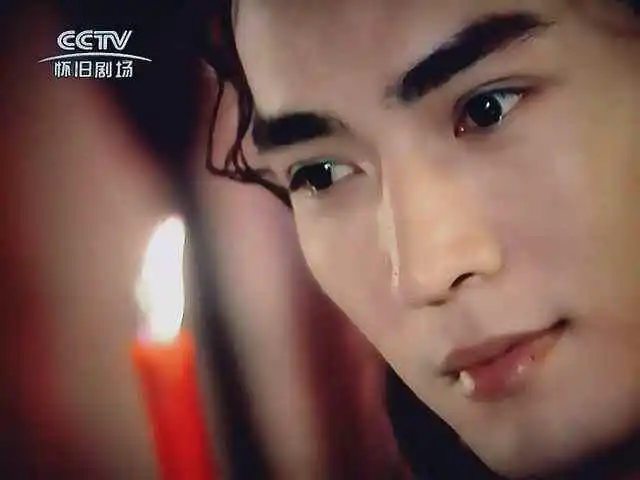 焦恩俊/李寻欢[这大红唇,好想抱上去亲一口]