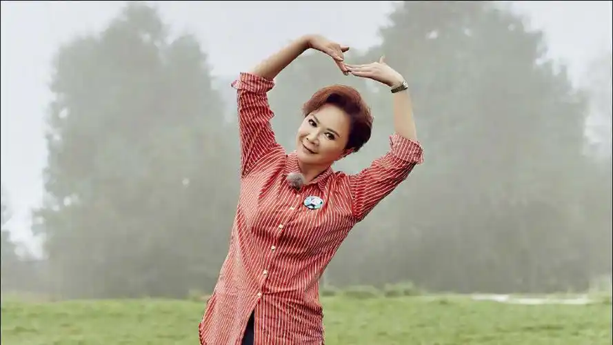 蔡明胆结石突发后发文报平安:目前病情已经稳定_腾讯视频