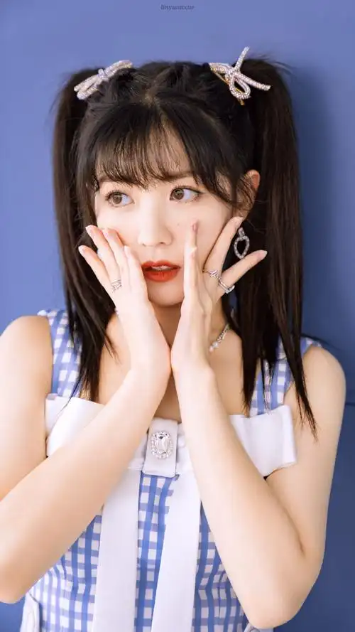 赖美云超话97#赖美云首专出发地平线#92夏天@赖美云截修|壁纸