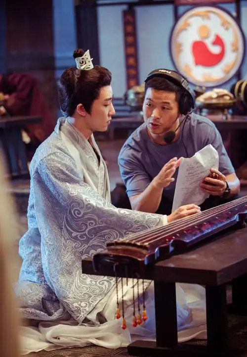 徐明浩舞千年现场花絮照#徐明浩分享片场的快乐时光,感谢哥哥姐姐们