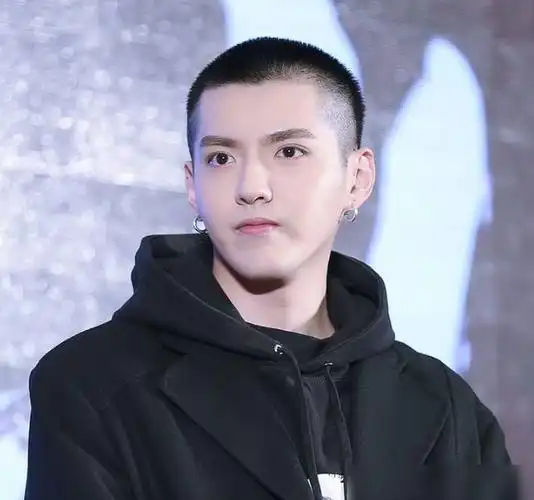 因百岁之好而爱上寸头男神这10位寸头男星个个帅爆了