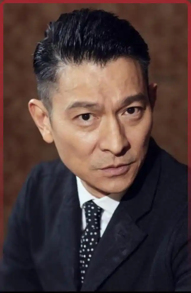 赵薇出事的那天,刘德华也被曝光了