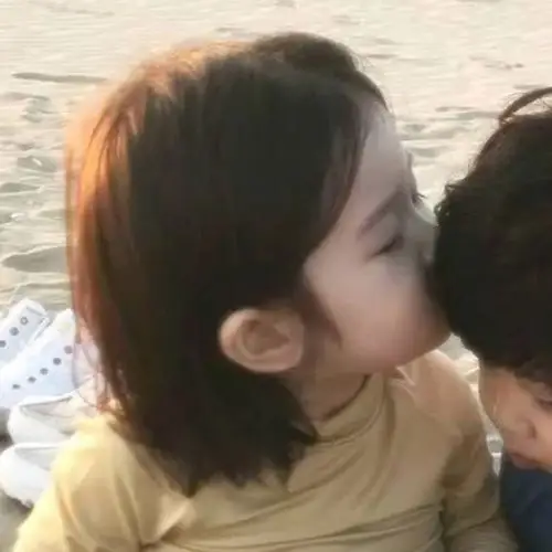 2019最火可爱萌娃情头