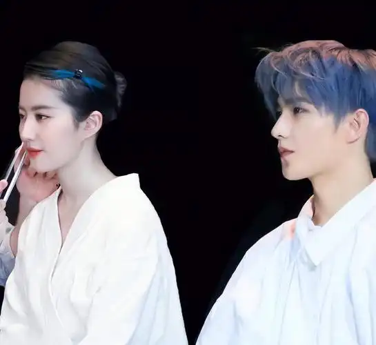 刘亦菲拥抱杨洋,梦回《三生三世十里桃花》,说好的二搭呢?