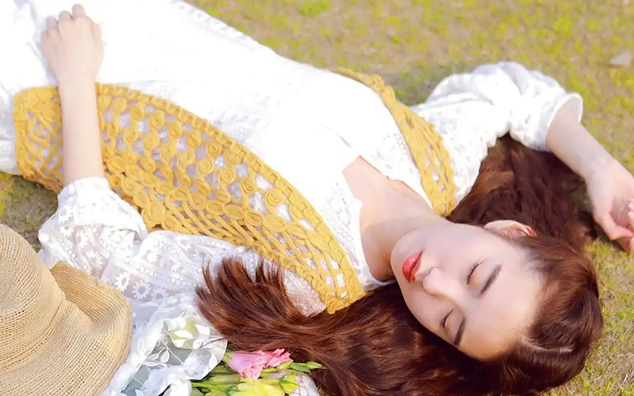 网红美女方柳柳清新唯美写真壁纸