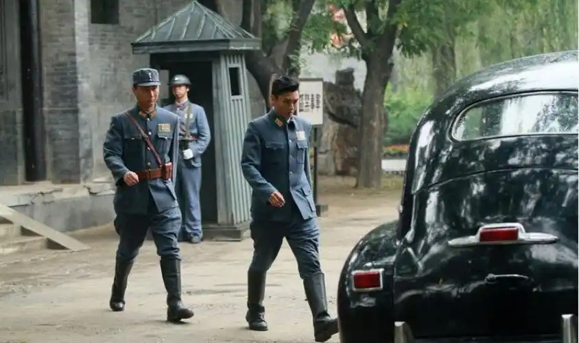 p>《义者无敌》是"英雄无敌"系列电视剧六部曲第五部,其他五部分别是