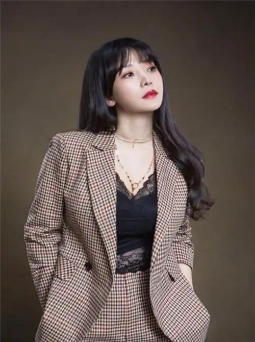 明星柳岩代言费,【梦之星】推荐柳岩代言,柳岩经纪人,柳岩代言报价表