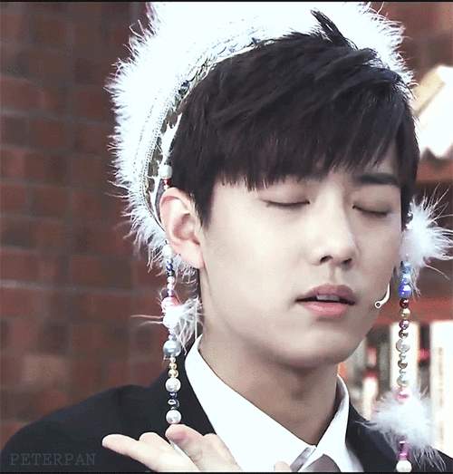 肖战动图 - 堆糖,美图壁纸兴趣社区