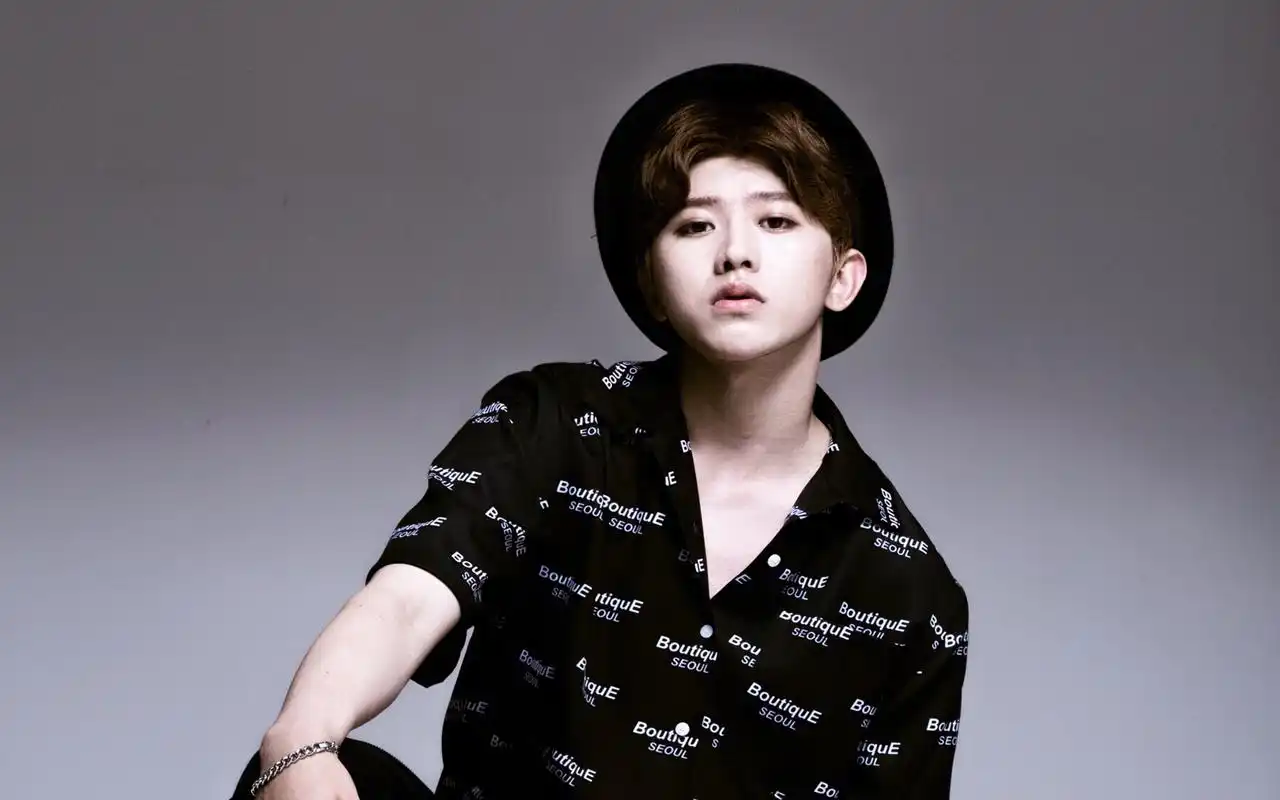 蔡徐坤帅气写真高清图片桌面壁纸