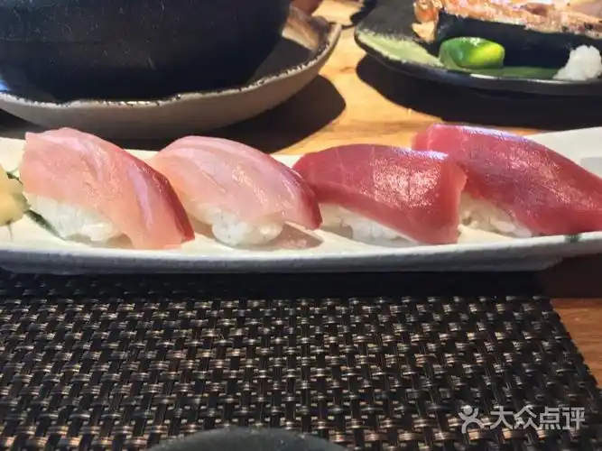 金枪鱼&鰤鱼手握