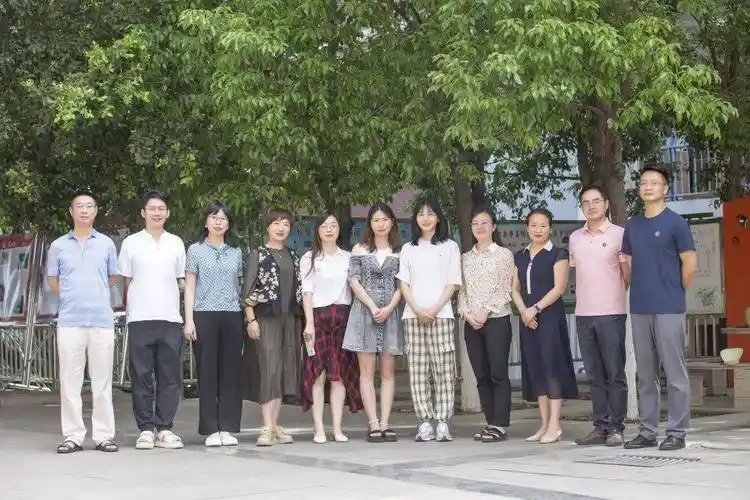 盐边中学毕业年级优秀学科组介绍_教学_教育_盐边县