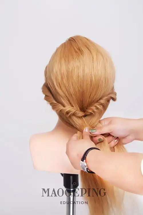 精致盘发礼服裙优雅女人的美你都有