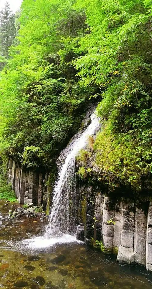 长白山十五道沟望天鹅景区