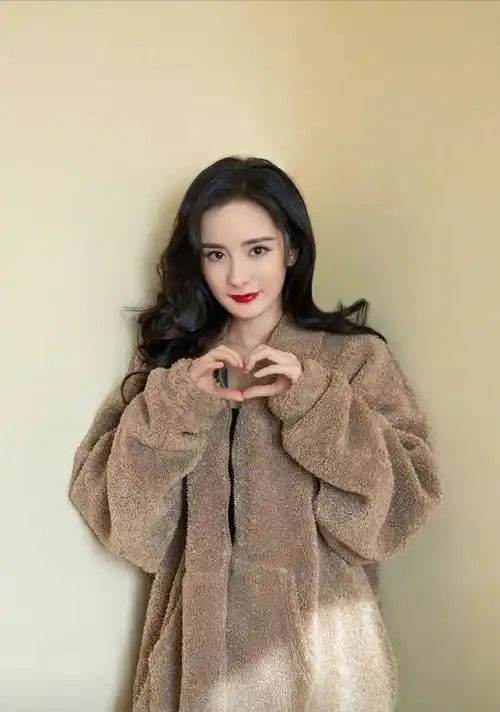 港媒曝刘恺威女友李晓峰已怀孕,小糯米被冷落,杨幂欲拿回抚养权_孩子