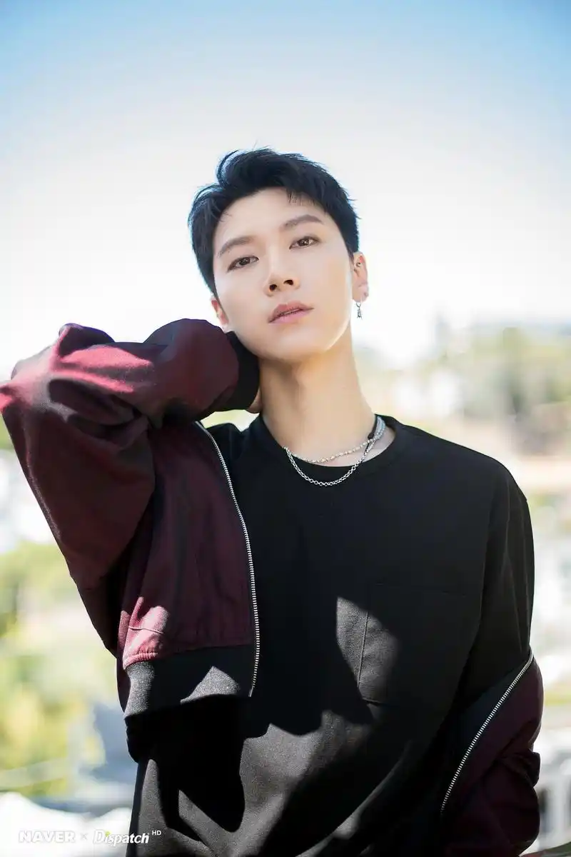 superm圣诞纪念写真曝光金钟仁边伯贤黄旭熙等帅气撩人美颜如雕刻组图