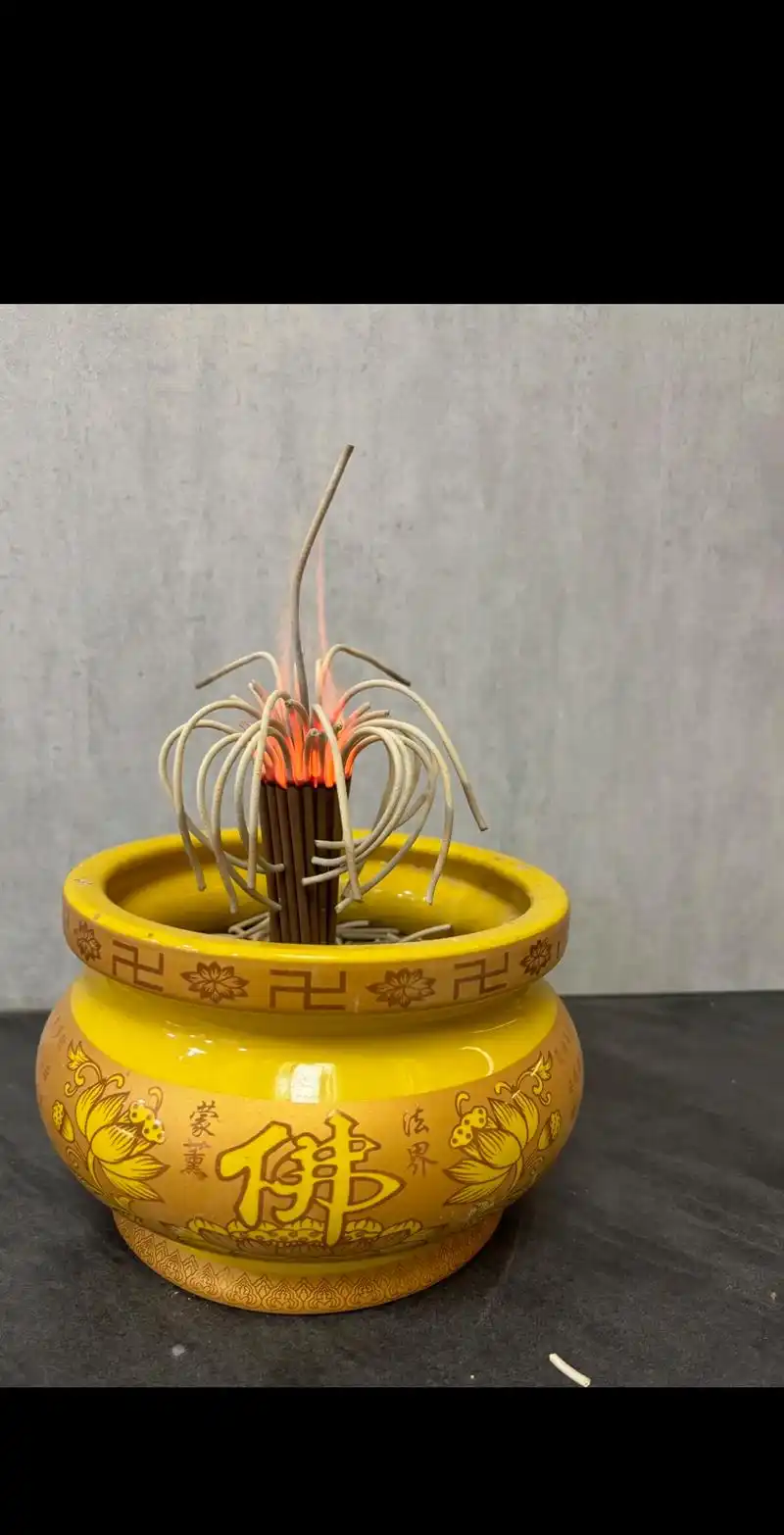 心多必乱,言多必失,群处守住嘴,独处守住心,止语是一种修行