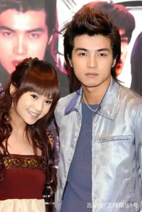 恶魔在身边十三年了杨丞琳贺军翔合影曝光简直甜蜜暴击