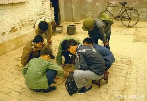 老照片:八零后的回忆,1983年的西安,图3是秦始皇陵