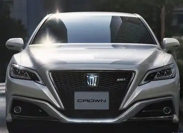 丰田皇冠报价_皇冠丰田v6报价及图片_皇冠丰田报价及图片