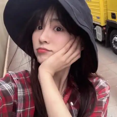 女生头像真人一组同一个人图片也有单张单人的