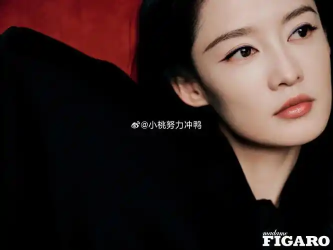 李沁繁花高定配蝴蝶高珠##李沁连穿5套顶级高定