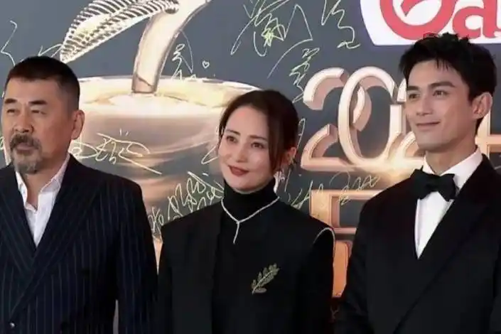 原创一口一个四大爷吴磊和陈建斌的错位神图真的是爆笑了哈哈哈