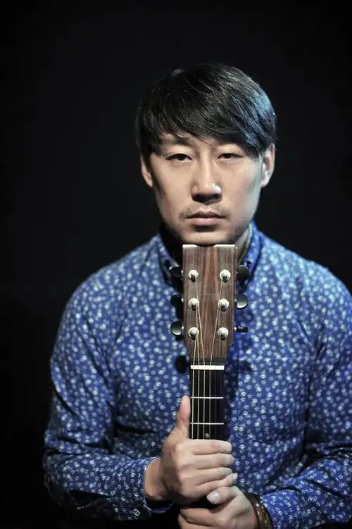 千寻计划九年积淀一朝爆发二炮与乐队用冷静的音符传达最震撼的力量