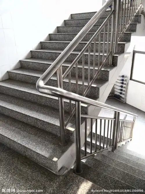 不锈钢楼梯扶手图片
